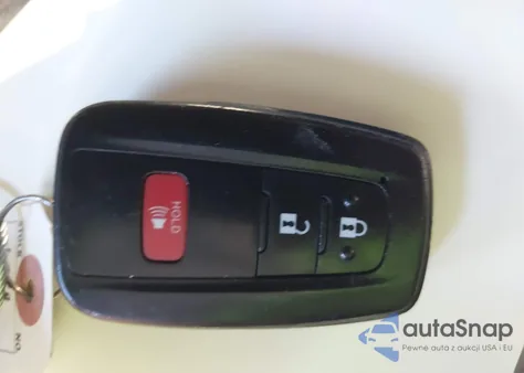 2021 Toyota Rav4 Xle z USA, uszkodzony, nr VIN 2T3W1RFV3MW148451